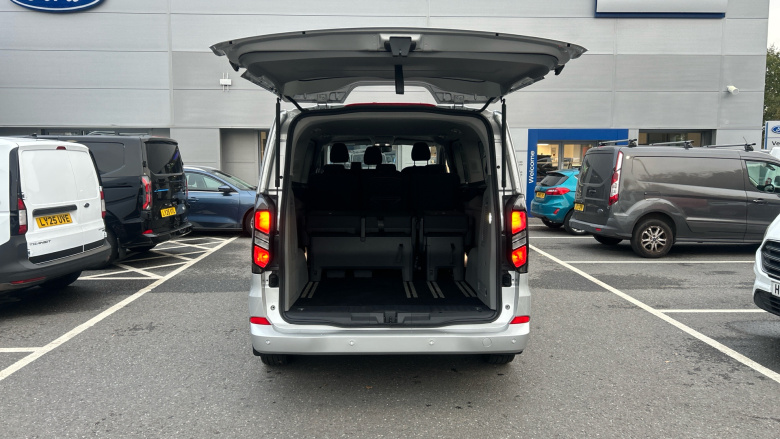 Ford Tourneo Custom 340 L2 Petrol Fwd 2.5 PHEV 232ps H1 Titanium 8 seater Auto